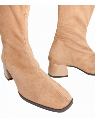 Daniela Vega botín 2322G