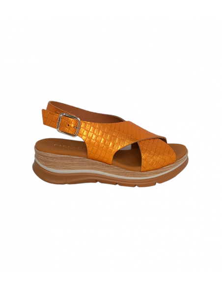 Paula Urban 24-651