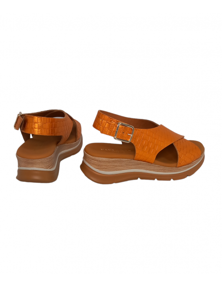 Paula Urban 24-651