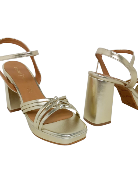 DANIELA VEGA Sandalia 2637