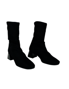 Daniela Vega botín 2322G 2