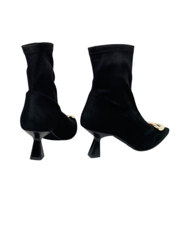 Daniela Vega botín 2699B