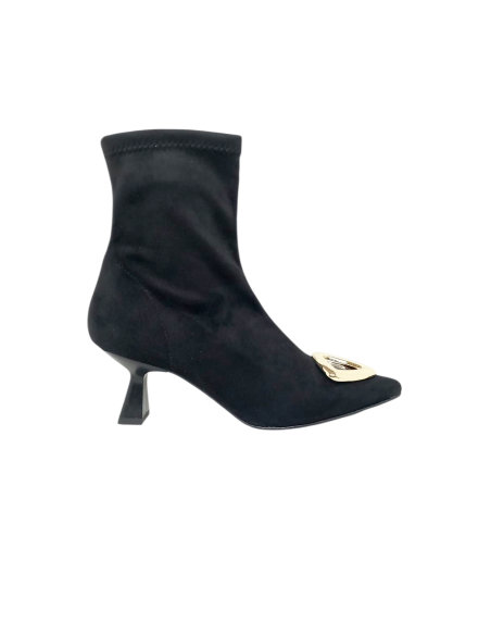 Daniela Vega botín 2699B