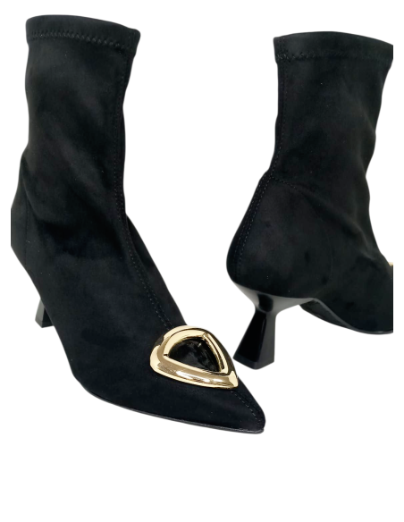 Daniela Vega botín 2699B