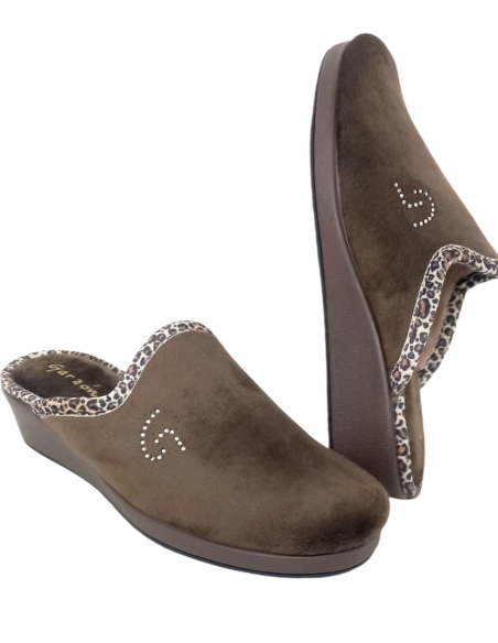 Garzón zapatilla de casa 1822.247